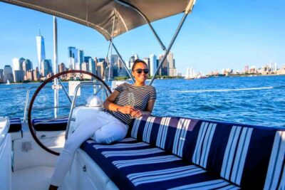 NYC: Private Champagne Sail to the Statue of Liberty - Why this private sailing option is worth paying for