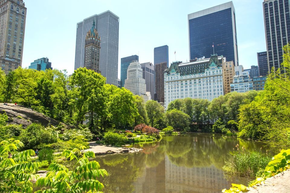 NYC: Private Tour Secrets of Central Park - Zoo, Loeb Boathouse, and The Pond: When Central Park Turns Scenic