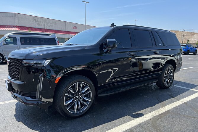 NYC Private Tour With Tour Guide-Stretch Limo, SUV Or Luxury Van - Champagne Service: Small Detail, Big Occasion Factor
