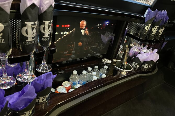 NYC Private Tour With Tour Guide-Stretch Limo, SUV Or Luxury Van - How the 4-Hour Drive Turns Into Real Sightseeing