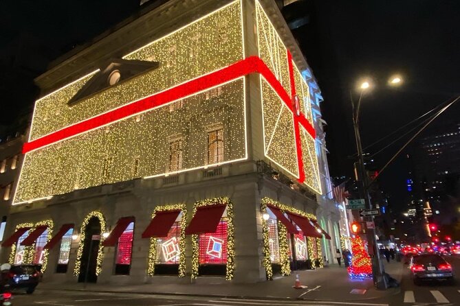NYC Rockefeller Center Christmas Lights Horse Carriage Ride - St. Patrick’s Cathedral and the Midtown light circuit on Fifth Avenue