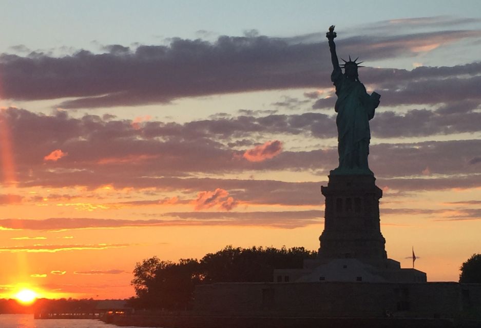 NYC: Romantic Valentine's Day Champagne Cruise - Price and value: is $134 worth it?