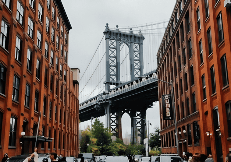NYC: Soho, Little Italy and Chinatown Private Walking Tour - SoHo around the Cast Iron Historic District: from industry to creativity