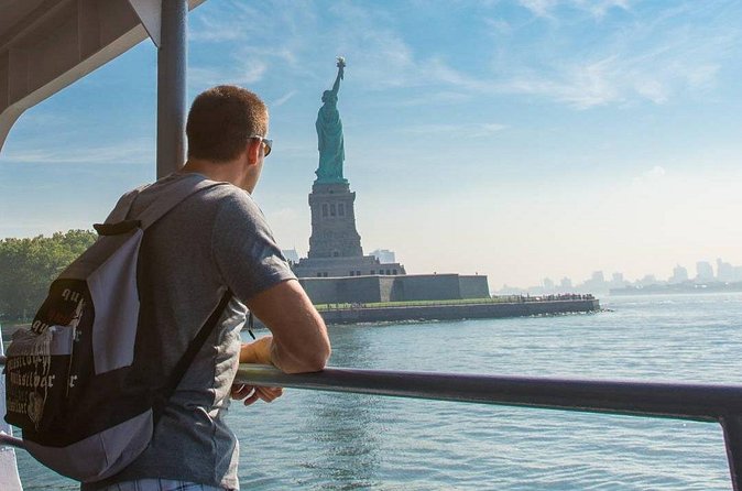 NYC Statue Liberty 90-Minute Sightseeing Cruise - Under the Brooklyn Bridge: the scale is the point