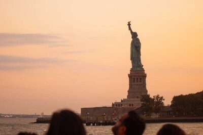 NYC Sunset Cruise Experience the City Twilight Magic - Pier 40 Check-In and Seat Strategy for Better Views