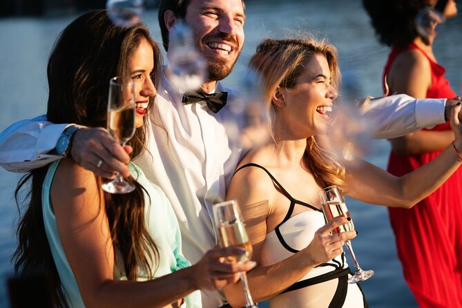 NYC Sunset Cruise with Statue Views Live Comedy and DJ on Hudson - The 5:00 pm timing: how to plan your evening
