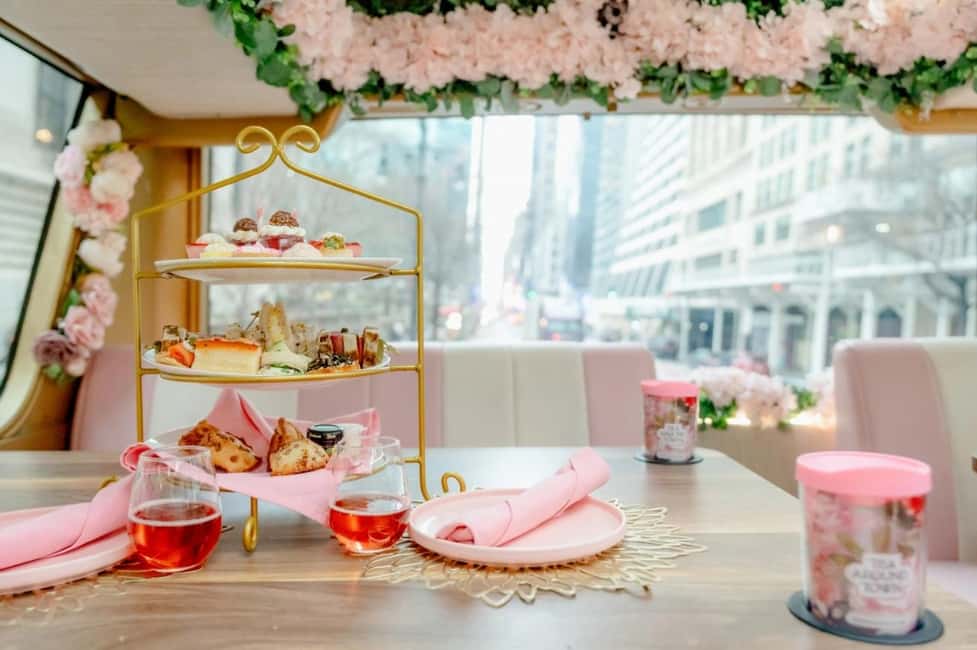 NYC: Tea Around Town Bus Tour with Live Entertainment - Live Entertainment on Wheels: Fun That Changes the Pace