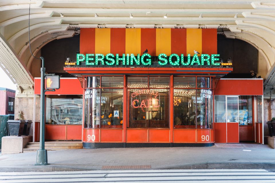 NYC: The Superhero Walking Tour of New York - Meet the guides: Seth and Vince-style storytelling