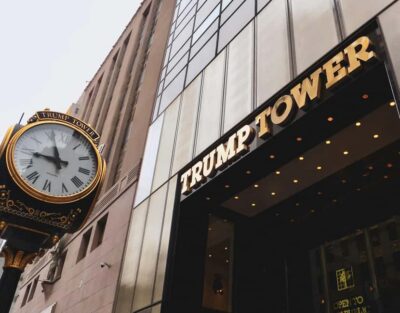NYC: The Tour D'Trump, Walking Tour - Trump Tower: more than a famous address in glass and gold