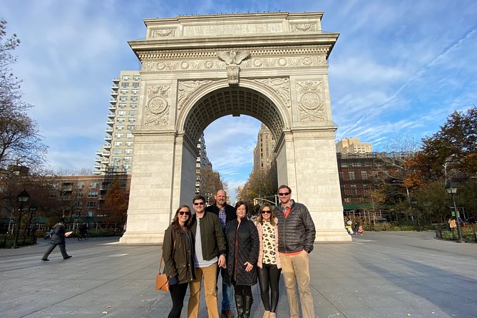 NYC TV & Movie Locations Bus Tour – Friends, Seinfeld & More - What You’ll See: From Friends to Ghostbusters to Daily Bugle