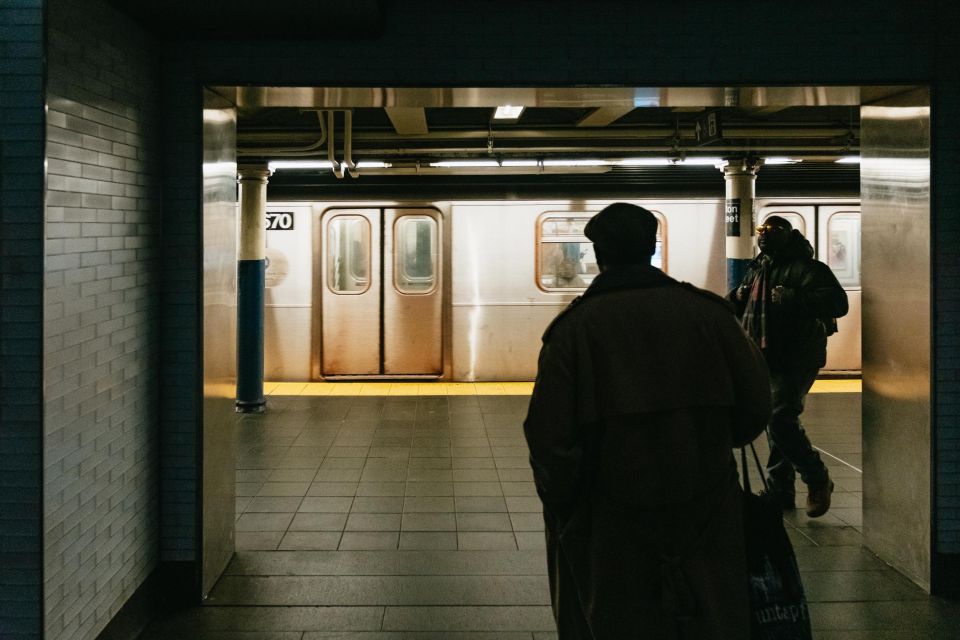 NYC: Underground Subway Guided Tour with Local New Yorker - Time Machine Mode on the 6 Train