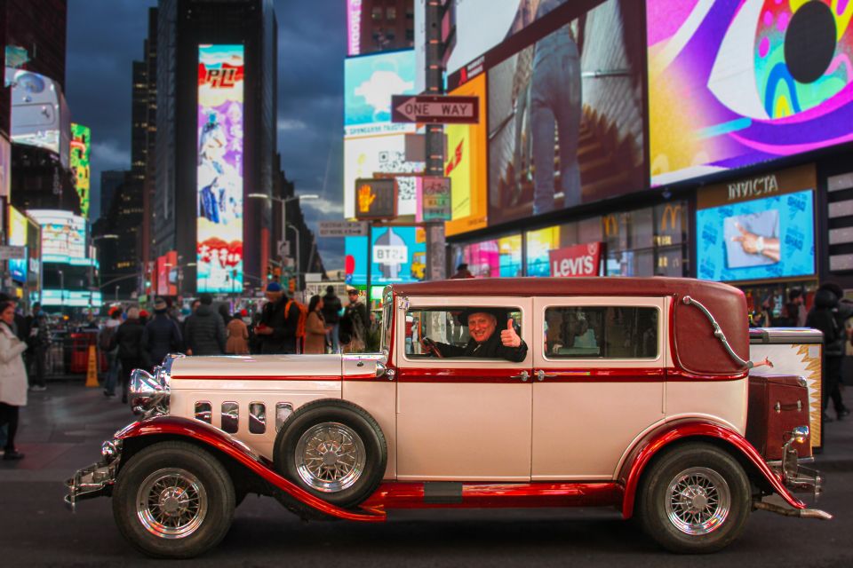 NYC: Vintage Car Midtown Manhattan Tour - Midtown Manhattan highlights: Times Square to Madison Square Park
