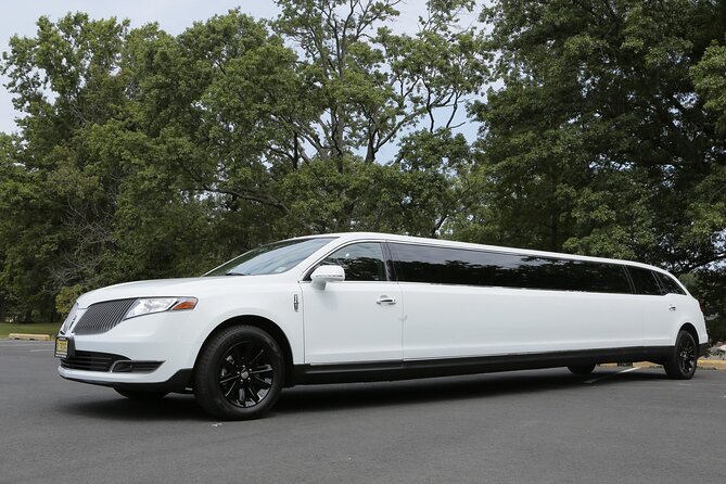 NYC VIP Private Luxury airport arrival ride by Stretch Limousine - Comfort details that matter on the way to Manhattan and beyond