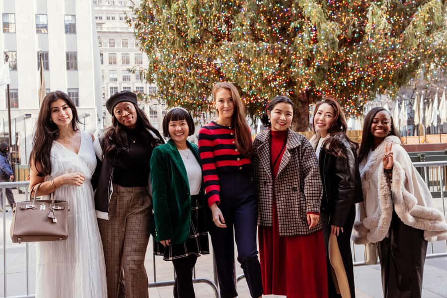 NYC: VIP Rockefeller Center Tour with Observation Deck Entry - Should you book the VIP Rockefeller Center package?