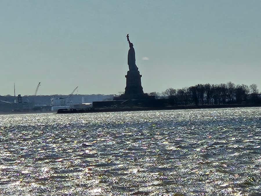 NYC: Wall Street Finance & Power, 9/11 memorial and the Bull - Walking tour essentials: shoes, water, and one smart habit