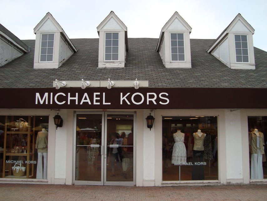 NYC: Woodbury Outlets Private Shopping Tour - A reality check on timing: travel time matters