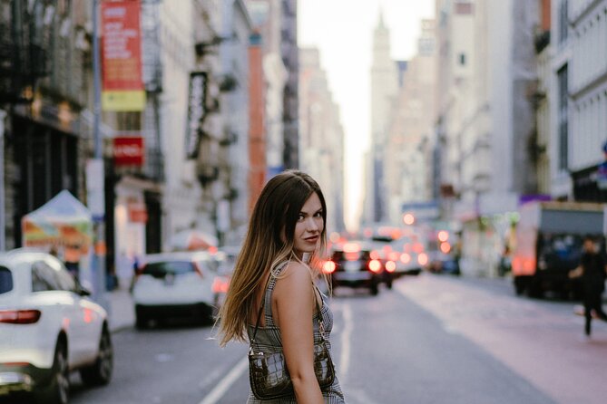 Photoshoot Tour in New York City - SoHo: cast-iron lines and city-fashion streets