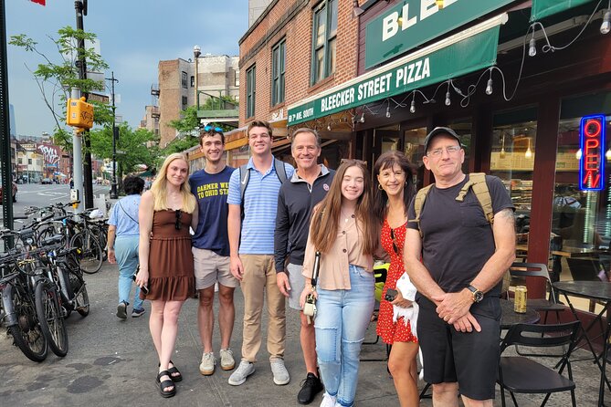 Pizza Walking Tour in Manhattan with Friendly Local Guide - The Manhattan warm-up: learning what to look for in a NYC slice