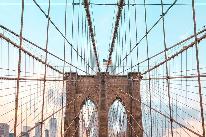 Private Brooklyn Bridge & DUMBO Photoshoot with Pro Photographer - Key highlights
