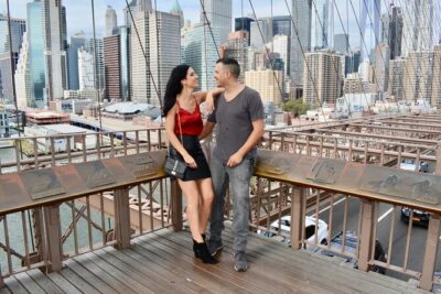 Private Brooklyn Bridge & DUMBO Photoshoot with Pro Photographer - Brooklyn Bridge portraits: timing, angles, and the skyline pay-off