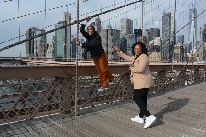 Private Brooklyn Bridge & DUMBO Photoshoot with Pro Photographer - Price and value: $295 per group up to 6 people
