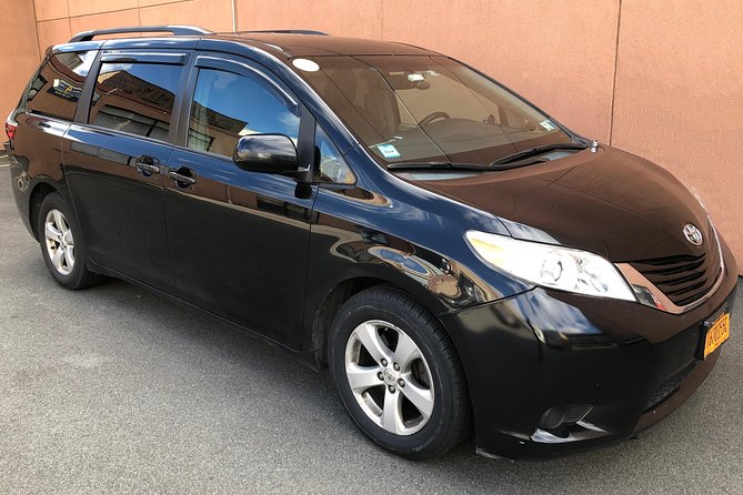 Private Departure Transfer Brooklyn to NYC Airports (JFK) (LGA) (EWR) - Price value: when $40.73 per person is a win