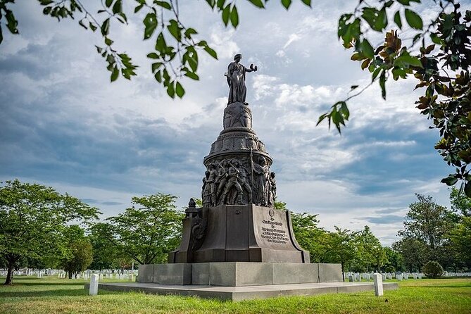 Private Full Day Washington DC Tour from New York City - The National Mall memorial loop: Vietnam, Lincoln, and Korean War