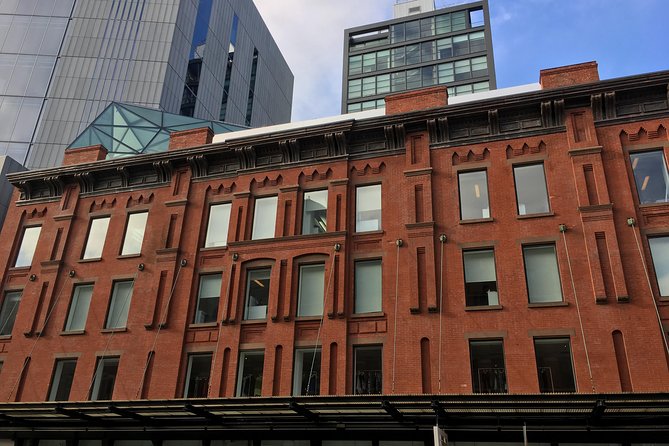 Private Meatpacking District, Chelsea Market, and The Highline Walking Tour - Your guide: what to expect from the storytelling style