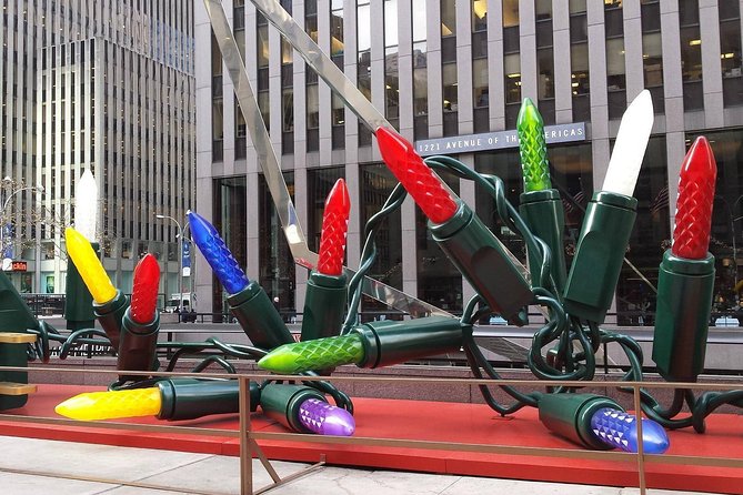 Private New York City Christmas Walking Tour - Bryant Park holiday market: shopping time with a winter backdrop