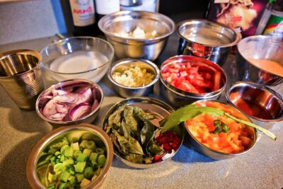 Private NYC Cooking Class: Learn to Cook Indian and Soul Food in East Harlem - The 3-hour flow: cooking, chatting, then eating at the table