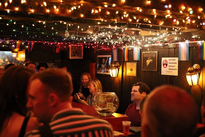 Private Pub Crawl with a Local - Outside the Bars: The Snick-Pick Style Tour Approach