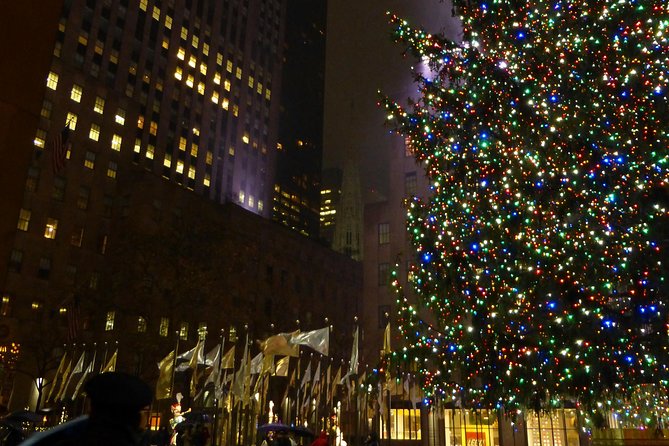 PRIVATE Rockefeller Center Artified Walking Tour - Where Rockefeller Center turns into an art map