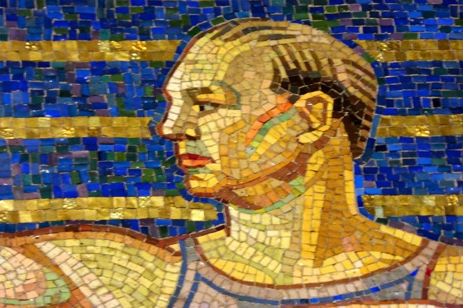 PRIVATE Rockefeller Center Artified Walking Tour - Price per group: what $693.34 buys you in real terms