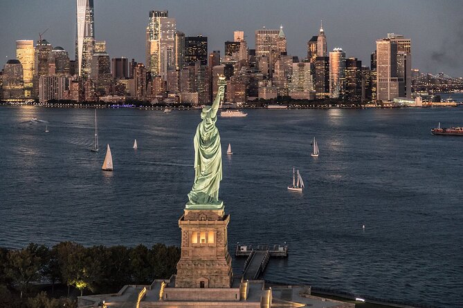 Private Romantic NYC Helicopter Scenic Charter with Champagne - Price and Value: What You Pay for (and What You Don’t)