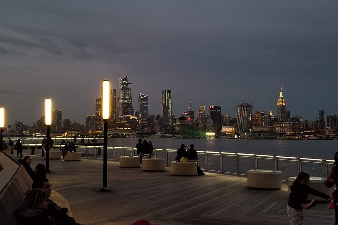 Private Skyline Tour of New York City at Night - The Holland Tunnel Crossing: How the Route Shapes the Experience