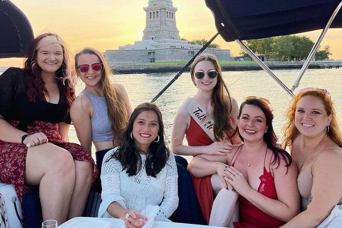 Private Statue of Liberty Sailing Tour - Ellis Island from the water: the stories behind the shore