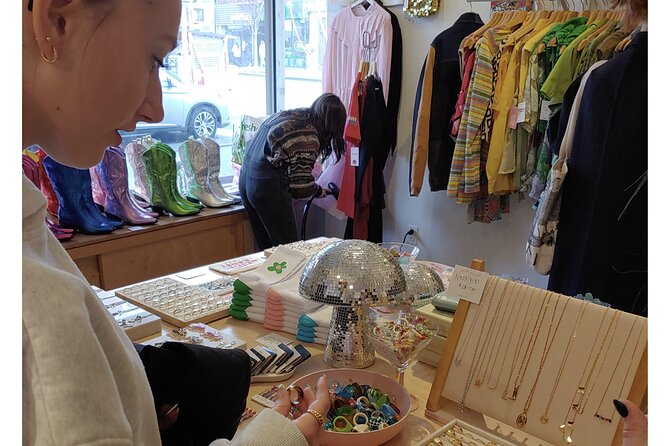 Private Teen + Young Adult Second-Hand Shopping in New York City - Should you book this teen thrift tour?