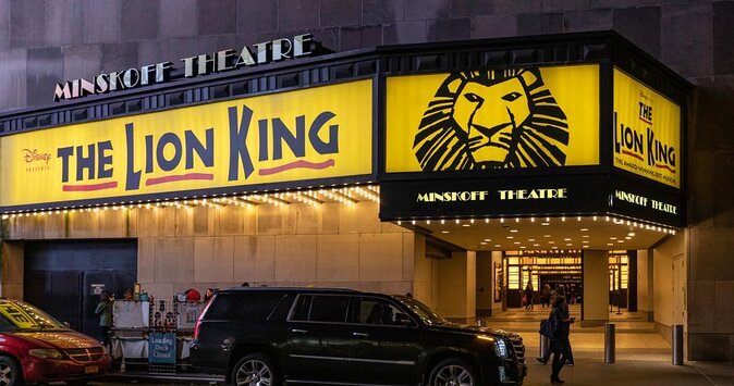 Private Theatre District Tour - Quick highlights for your Theater District walk