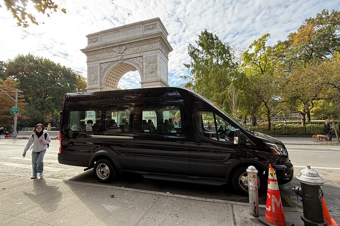 Private Transportation for Families and Groups in NYC 4 to 5 Hours - The in-car experience: comfort, cleanliness, and city facts