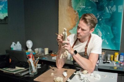 Resin Artwork in a Nolita Artist's Studio - Meeting at 11 Prince St: how to time your arrival and what the studio setup feels like