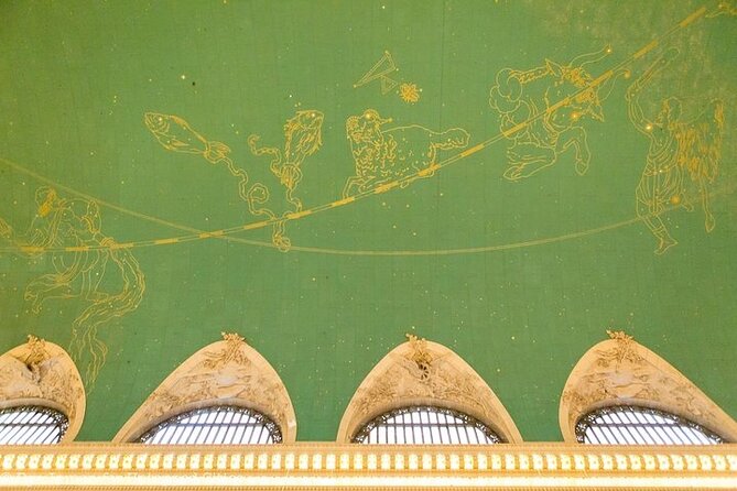 Secrets of Grand Central Station Walking Tour New York City - Outside views: Chrysler clock moment and a MetLife framing