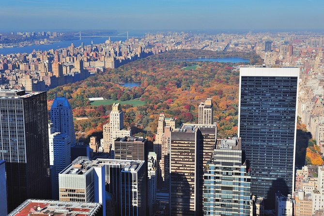 See 30 Top New York Sights! Fun Local Guide! (Kids Free!) - The Real Advantage: Small-Group Storytelling at NYC Speed