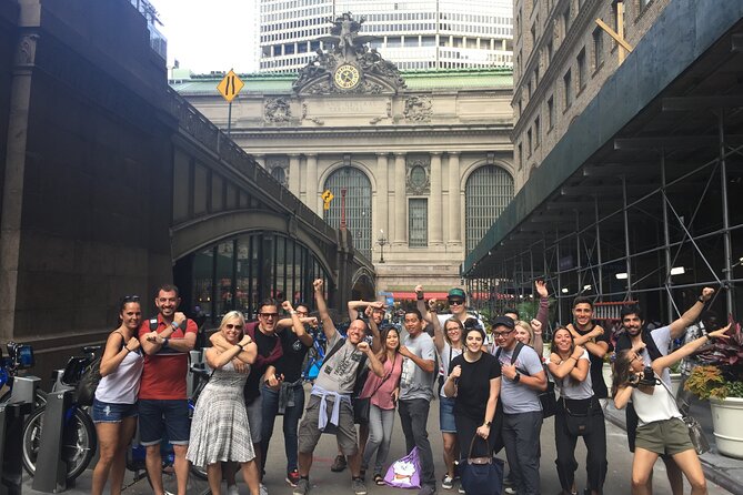 Spanish Superhero Tour in New York - Midtown Comics With a Spanish-Speaking Guide