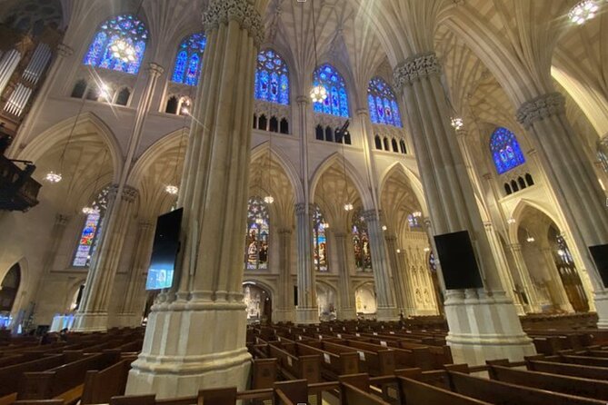 St Patrick's Cathedral Official Holiday Tour - Walking the route: turning the audio into a smooth visit