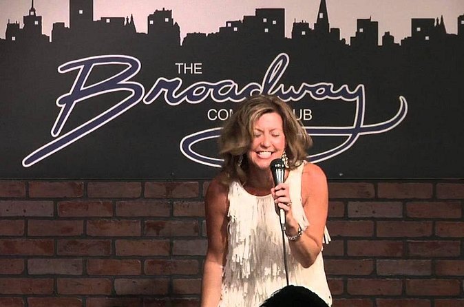 Stand Up Comedy LIVE in Times Square At Broadway Comedy Club - Booking smart: show times, mobile ticket, and what not to forget