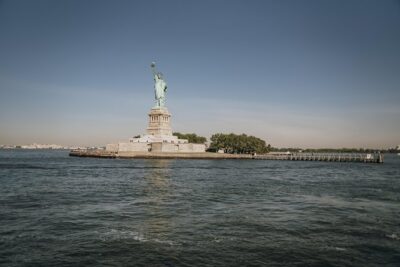 Statue of Liberty and Ellis Island Guided Tour with Ferry - Castle Clinton: a quick stop that sets the stage