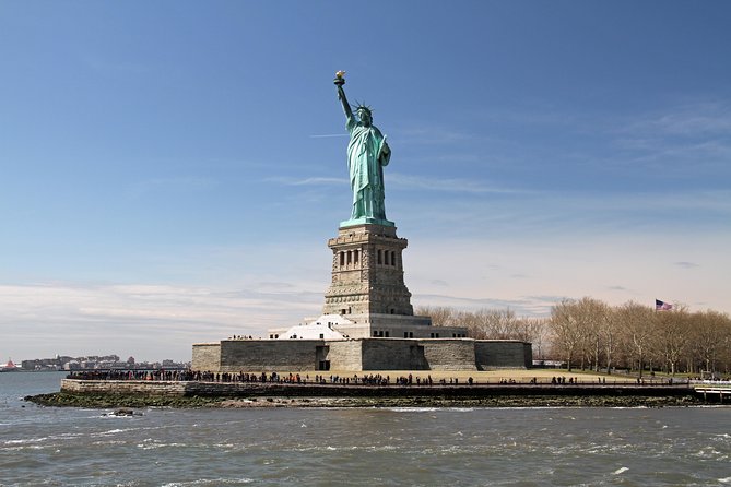 Statue of Liberty and Manhattan Skyline Sightseeing Cruise - The Route: Close Views of Liberty and Ellis Island Area (No Docking)