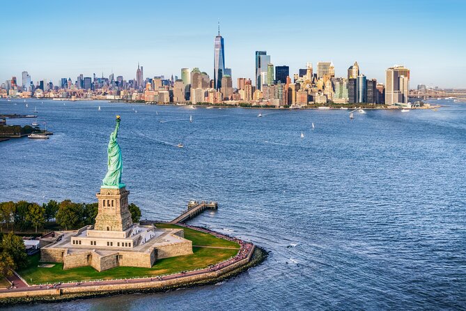 Statue of Liberty Cruise: Sightseeing Tour - Wall Street to One World Trade Center: Lower Manhattan From Water Level