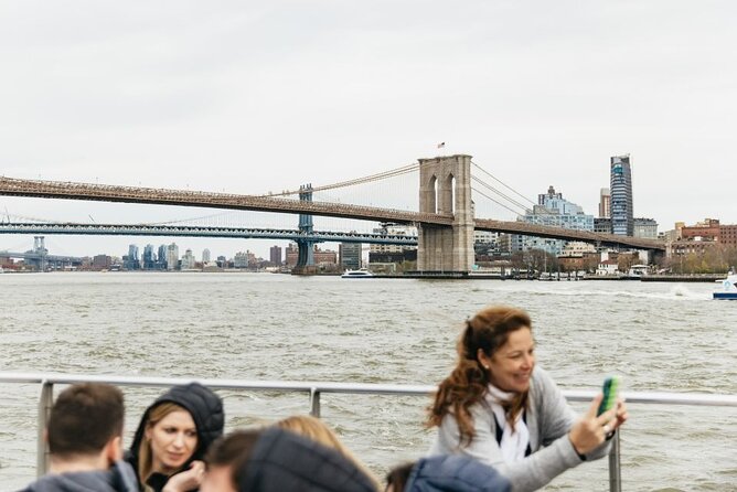 Statue of Liberty Ferry Boat Pass - Landmarks you’ll notice from the water (and why they matter)