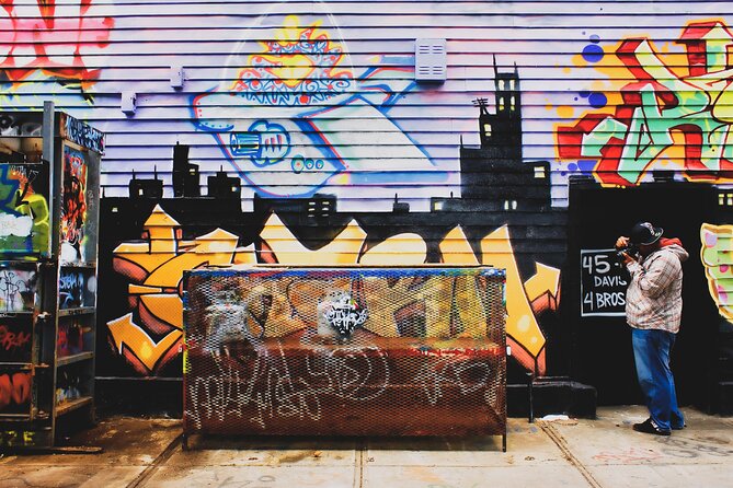 Street Art Tour in New York City with Local Expert Guide - Stop 1: Dumbo Walls at 20 Jay St #510 (and the Brooklyn Bridge Energy)